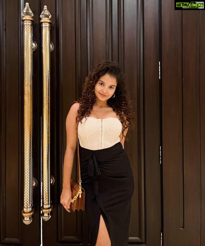 Sanjana Tiwari Instagram - When the party’s over Styled by @_divyakarthika The Leela Palace Chennai