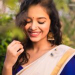 Sanjana Tiwari Instagram - Happy Onam 🌸 Shot by @varshithaa.govardan ❤️ Styled by @_divyakarthika ✨ Jewels @narayanapearls Thank you for this beautiful saree @roopa_ravi_mua 💕