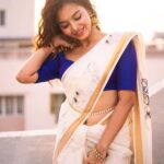 Sanjana Tiwari Instagram - Happy Onam 🌸 Shot by @varshithaa.govardan ❤️ Styled by @_divyakarthika ✨ Jewels @narayanapearls Thank you for this beautiful saree @roopa_ravi_mua 💕