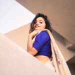Sanjana Tiwari Instagram - Happy Onam 🌸 Shot by @varshithaa.govardan ❤️ Styled by @_divyakarthika ✨ Jewels @narayanapearls Thank you for this beautiful saree @roopa_ravi_mua 💕