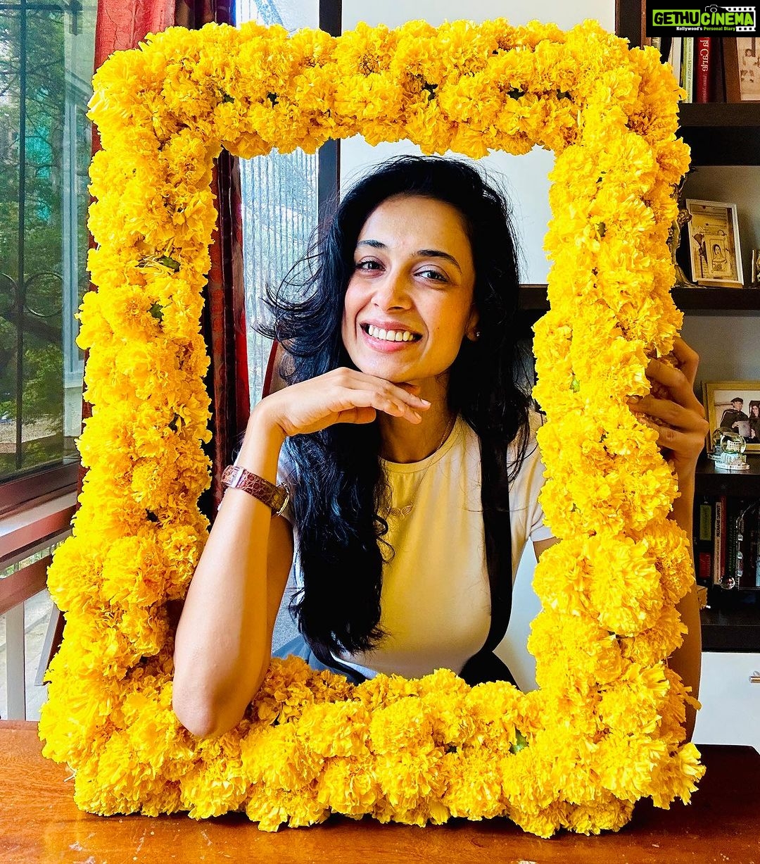 Sarah Jane Dias Instagram - ✨ Made In Heaven is back!!! and this is how I’m celebrating! #MadeInHeavenOnPrime, Aug 10 . @primevideoin @madeinheaventv @sobhitad @arjun__mathur @jimsarbhforreal @kalkikanmani @shashank.arora @raghuvanshishivani @monajsingh @vijayraazofficial @trintrin @ishwaksingh @zoieakhtar @reemakagti1 @nityamehra19 @alankrita601 @neeraj.ghaywan @ritesh_sid @faroutakhtar @kassimjagmagia @angaddevsingh_ @vishalrr @excelmovies @tigerbabyofficial