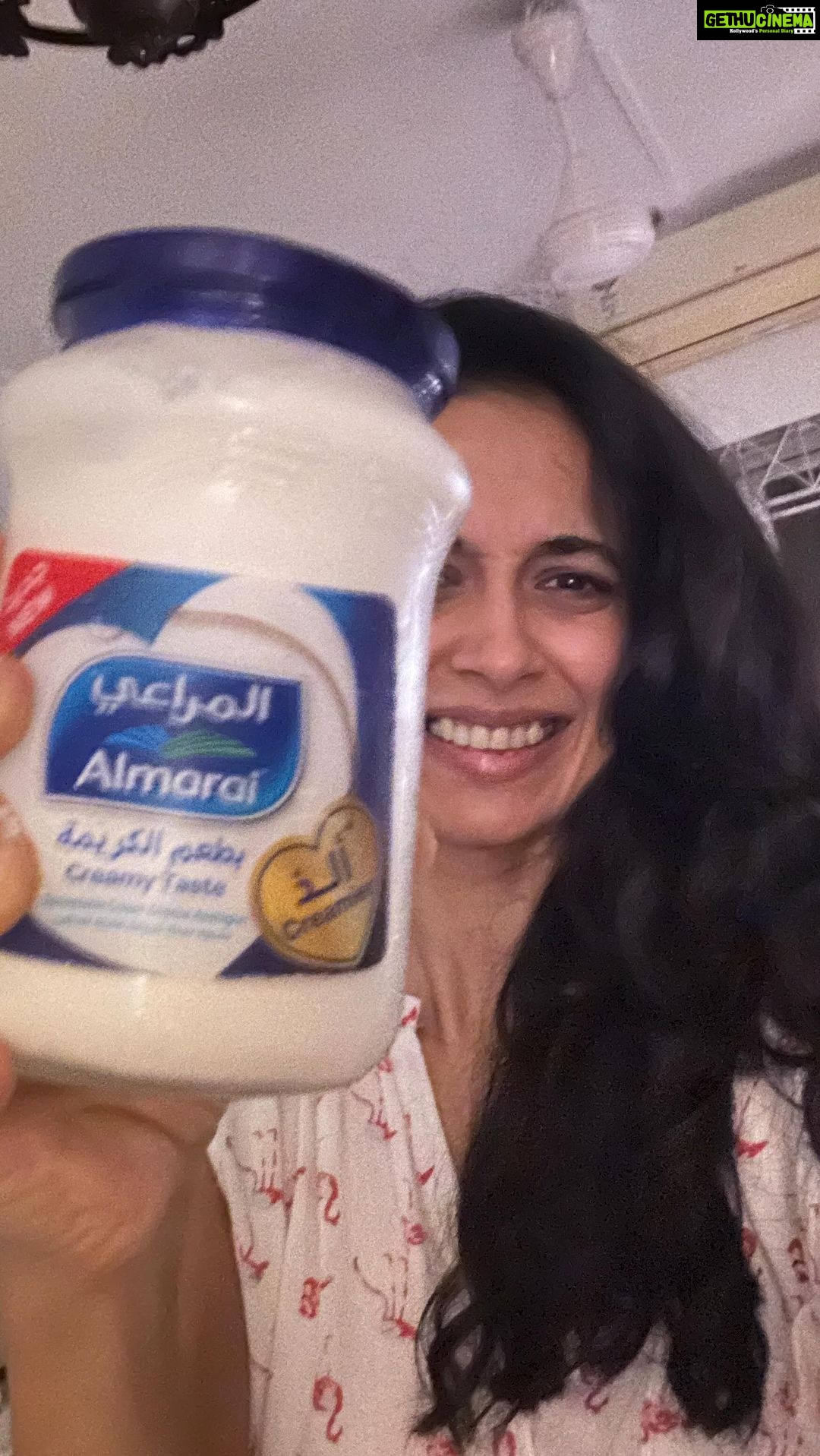 Sarah Jane Dias Instagram - Cause thatโs what friends are for ๐ต๐ถ . i heart you @positivityangel , you have truly understood that the way to my heart is through my stomach ๐ . #thatswhatfriendsarefor #bff #bestfriends #gulfie #gulfieforlife