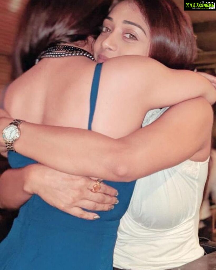 Satarupa Pyne Instagram - Happy birthday baby! To everything you were, you are and to all that you are becoming , I am just so proud of you ! Anyway, you are lucky that you have Me, still, I want to give u so much love that u don’t need anyone else 😛!! P.s Also Now toh I can love you to the ‘moon’ and back 😜!! Muahhh @akanksha8000 ❤️