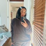 Sayani Gupta Instagram – Catching some morning light & chilling in my uniform! 
Thank you @airbnb for a warm cozy stay in #melbourne 
Oh and the neighbour’s cat!
🦘🤎🥥 Fitzroy, Melbourne