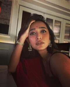 Sayani Gupta Instagram - 🍷🅱️🎈

#happyhandloomday everyday!