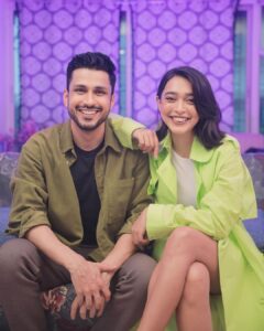 Sayani Gupta Instagram - Trying to work but mostly laughing on a happy rainy day 🌧️ 

📸: @rohitmalekar1