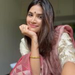 Sayli Patil Instagram - ✨ ॥ जय हरी माऊली ॥ आषाढी एकादशीच्या हार्दिक शुभेच्छा 🌸