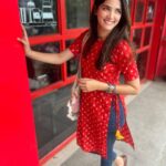 Sayli Patil Instagram - Just another beautiful day 🌹:) . Wearing this beautiful beaaaautif kurti by @jiza_the_label Thank you 🌹