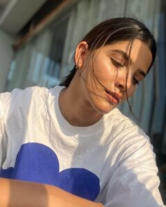 Sayli Patil Instagram - 🌅☁️🥭