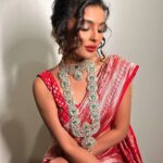 Seerat Kapoor Instagram - 😉💋 For @theorganicgala Outfit @gubbarajyalakshmi Jewellery @radhikadiamonds Makeup and hair: @katzbeauty Pic: @pranav.foto Styled by @officialanahita Style team @pranathivarma.k Event by @aryanajevents