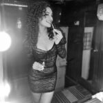 Seerat Kapoor Instagram - Looking at the week ahead 🖤✨ H&M @artistrybykri