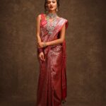 Seerat Kapoor Instagram - Let’s open the show with the royal allure of a saree adorned with intricate details 👑🏰 For @theorganicgala Outfit @gubbarajyalakshmi Jewellery @radhikadiamonds Makeup and hair: @katzbeauty Pic: @pranav.foto Styled by @officialanahita Style team @pranathivarma.k Event by @aryanajevents