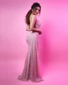 Seerat Kapoor Instagram - This princess is all about love 💗 For @iwmbuzz Awards 💫 Outfit @valdrinsahiti Heels @stevemaddenindia Styled by @shubhi.kumar Makeup @artistrybykri Hair @makeupandhairby_meghana Photography @journeyman1027 #iwmbuzz