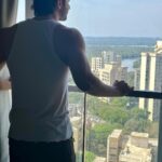 Shaheer Sheikh Instagram - Aise kyun!!