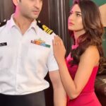 Shaheer Sheikh Instagram – Just to give you the feels of #kuchRang once again.. 
#wohkashish