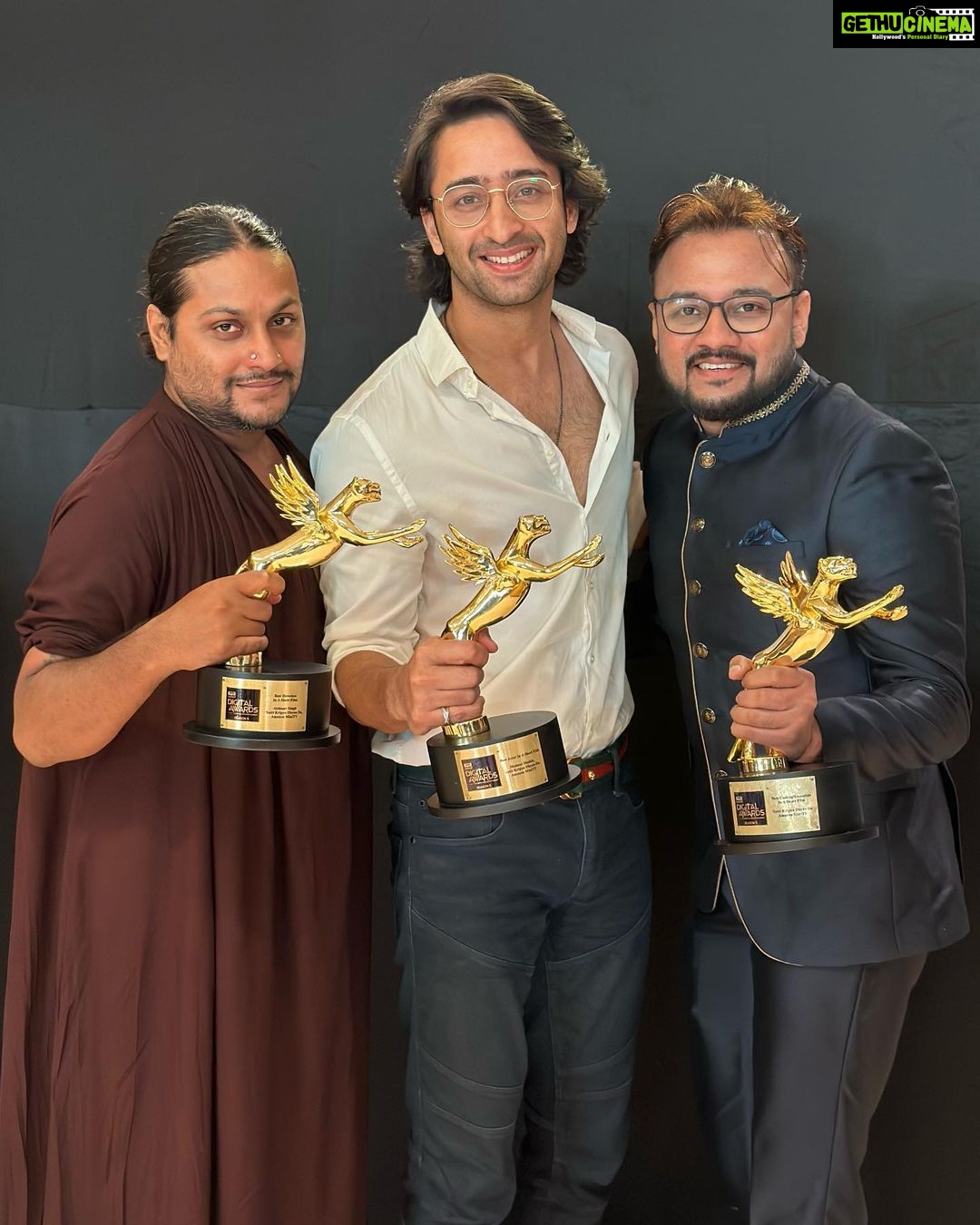 Shaheer Sheikh Instagram - Big night for our short film Yatri Kripya Dhyan De #YKDD ! Best director in a short film @theitembomb Best casting in a short film @shaneemz & Best actor in a short film πΊπβ¦ humbled and excited for all the love thatβs come our way! Thank you for the opportunity @amazonminitv Had the best time working with this dream team @shwetabasuprasad11 Thank you @IWMbuzz for the recognition ππ»