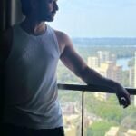 Shaheer Sheikh Instagram - Aise kyun!!