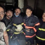 Shaheer Sheikh Instagram – Filled with so much gratitude, respect and reverence for these real heroes. Last night when the fire had spread across a building in Andheri West Shastri Nagar, Mumbai, the fire fighters reached in time and ensured that the fire came under control and helped evacuate people from the building.
The on duty cops from the Oshiwara police station had also reached the location and were helping people evacuate the building. 
We were all doing our bit because our families were stuck, but the fire fighters and the cops took the onus to protect everyone there. 
To be able to assist alongside such professionals and eventually reuniting with my family was an emotional roller coaster. 
I just want to thank the #mumbaifirebrigade and @mumbaipolice for their sincere and heroic efforts to save lives. 🙏