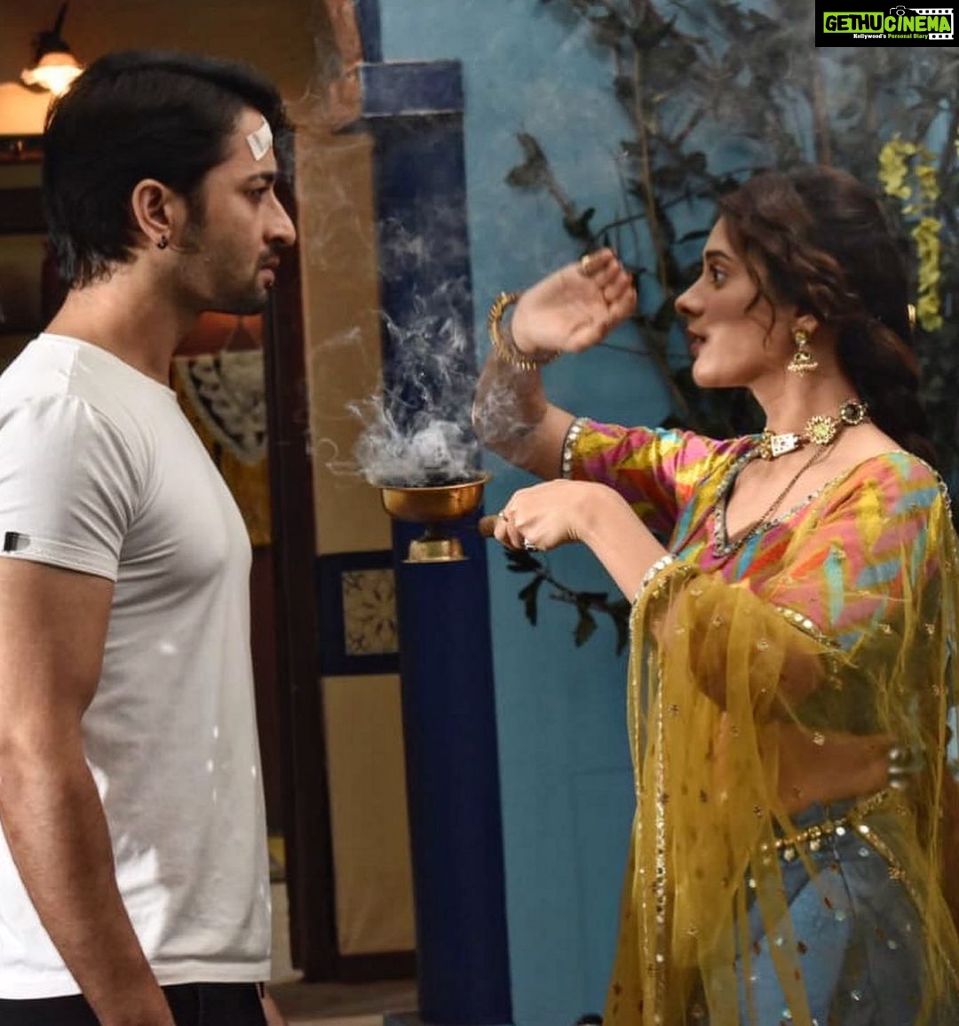 Shaheer Sheikh Instagram - #wohtohaialbelaa Monday to Saturday 9pm @starbharat @directorskutproduction #krisha #shaheersheikh