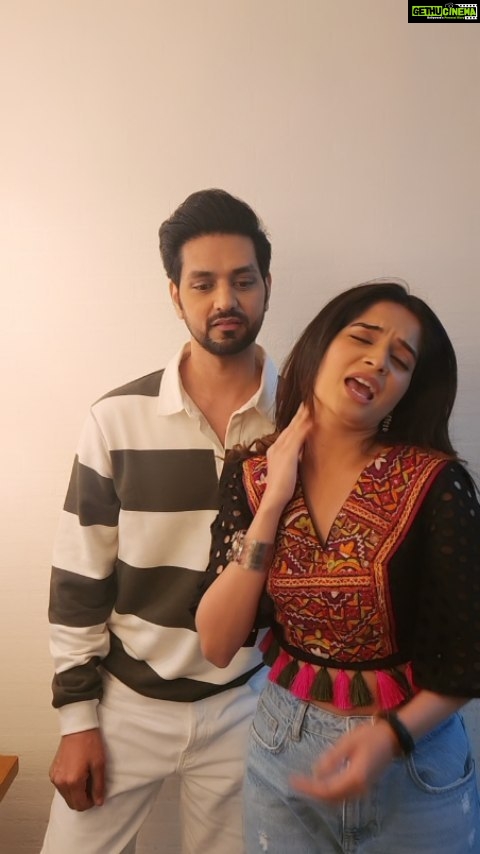 Shakti Arora Instagram - Kaisa hai yeh dooriyaan #ishvi .. . #reels #instagram #trending #bts #ghkkpm #shaktiarora #bhavikasharma #comedy #comedy reels #fun