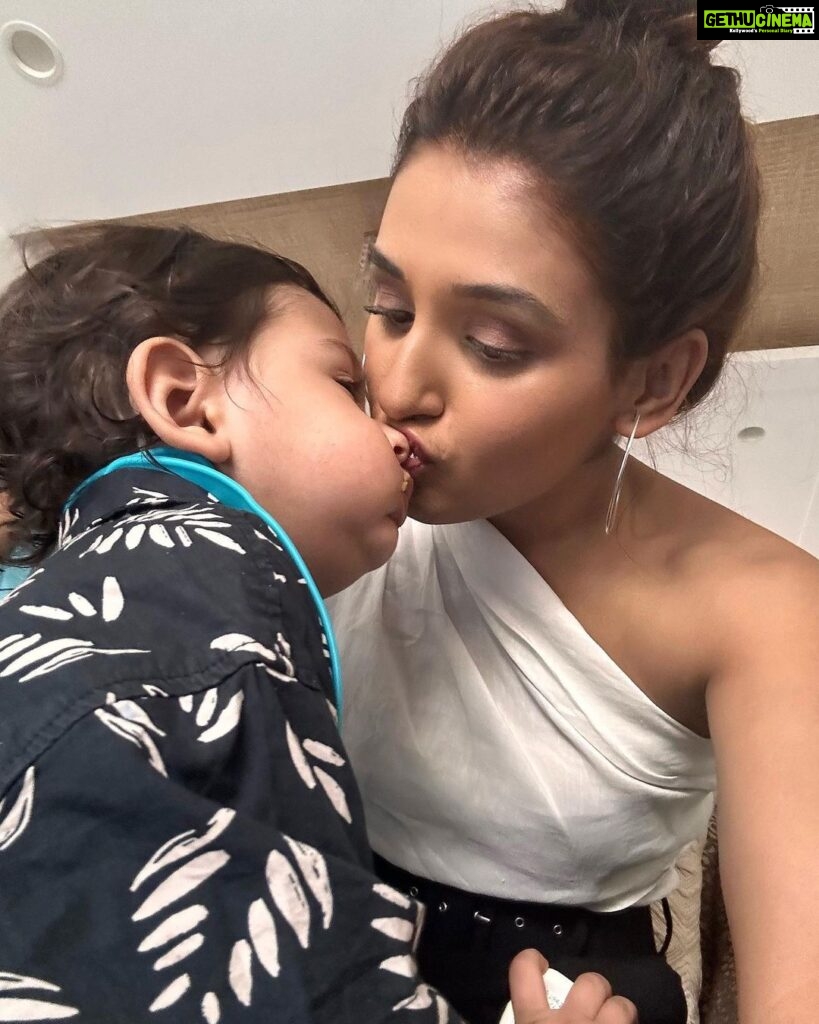 Shakti Mohan Instagram - Love of my life 👶🏻 My content source of joy Happy birthday my Aryamputtiii Chiku maasi is obsessed with you 🤩 Love youuuuuuuuu my Aryaaaaa, my baby beluga, ghuttapudiii and many other names I call him by 😆🫶🏼