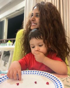 Shakti Mohan Instagram - Love of my life 👶🏻
My content source of joy 
Happy birthday my Aryamputtiii 
Chiku maasi is obsessed with you 🤩 
Love youuuuuuuuu my Aryaaaaa, my baby beluga, ghuttapudiii and many other names I call him by 😆🫶🏼