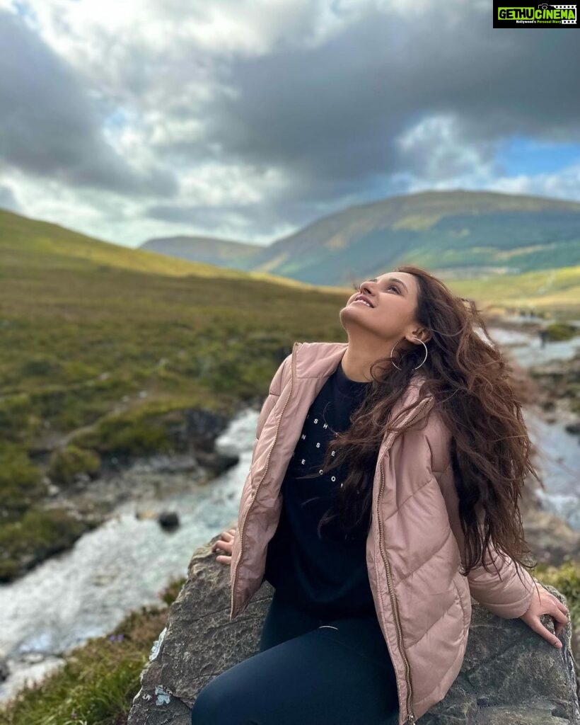 Shakti Mohan Instagram - Scotland high ⛰
