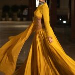 Shakti Mohan Instagram - Yello ji sanam hum aa gaye aaj phir dil leke 🤣🏇💛 HMU @ritickasjalan @rasilaravariamua Outfit - @ease_kv Jewellery- @aquamarine Stylist - @dharagandhistylist 📸 - @_smfilms @rahatmakhani @premavshetty @_shraddhabobade_ @jagtap721