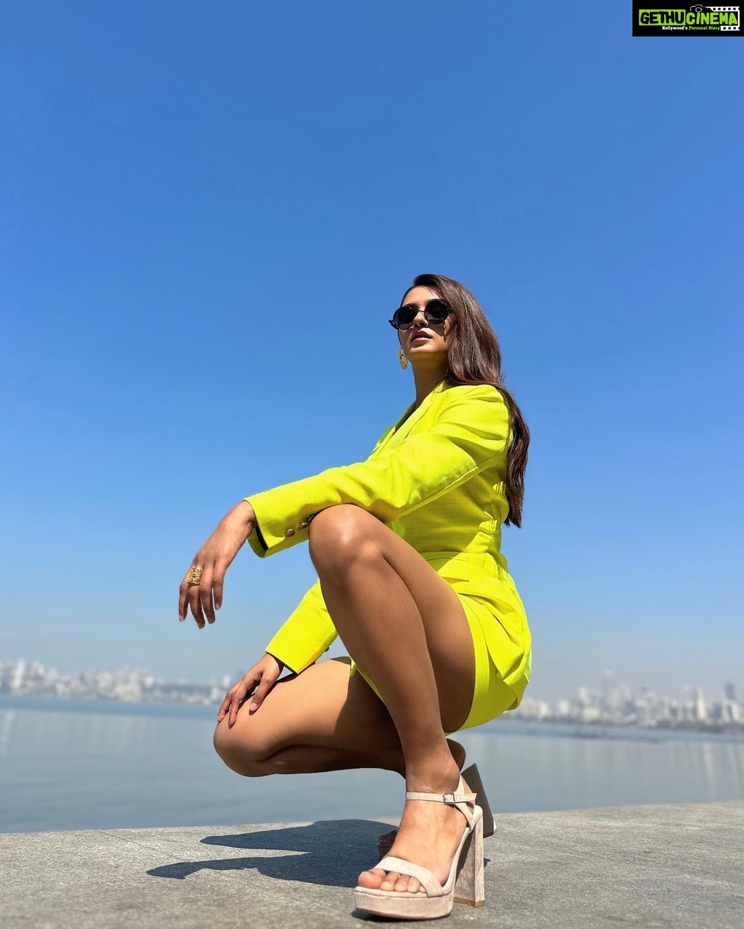 Shakti Mohan Instagram - Kabhi upar Kabhi neeche π A sequel to kabhi Daayein kabhi Baayein ππ coming soon? π
@saregama_official ? π«£ @sachinmakeupartist1 @soumenmakeupartist @irshad__hair @kairaa_jhaveri @nicholaah_by_k @ranbirmukherjeeofficial @antarez.jewels @premavshetty @_shraddhabobade_ @jagtap721
