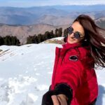 Shakti Mohan Instagram - Check out the view from my room 🏔️ #camping ⛺️🌳 Thank you @salmanyusuffkhan for this magical experience ✨ #uttarakhand 🇮🇳