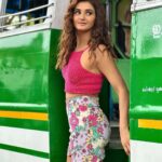 Shakti Mohan Instagram - photo dump ✌🏼 #daayeinbaayein