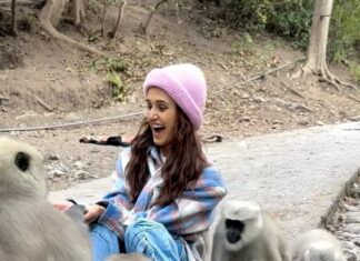 Shakti Mohan Instagram - need more of these #2023 💫 #happiestinnature 🐒