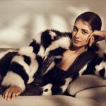 Shakti Mohan Instagram - Life ain't all black and white 📸 @rohitsrivastava_ 💫@vrinda.fashionstylist 🎞️@ajay.inscape @atd_retouching 💄@cashmakeupartistry 🎀@arbazshaikh6210 @riasanghai2410 👗@siddhidbhandari ✌🏼@idgafthebrand