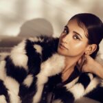 Shakti Mohan Instagram - Life ain't all black and white 📸 @rohitsrivastava_ 💫@vrinda.fashionstylist 🎞️@ajay.inscape @atd_retouching 💄@cashmakeupartistry 🎀@arbazshaikh6210 @riasanghai2410 👗@siddhidbhandari ✌🏼@idgafthebrand