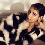 Shakti Mohan Instagram - Life ain't all black and white 📸 @rohitsrivastava_ 💫@vrinda.fashionstylist 🎞️@ajay.inscape @atd_retouching 💄@cashmakeupartistry 🎀@arbazshaikh6210 @riasanghai2410 👗@siddhidbhandari ✌🏼@idgafthebrand