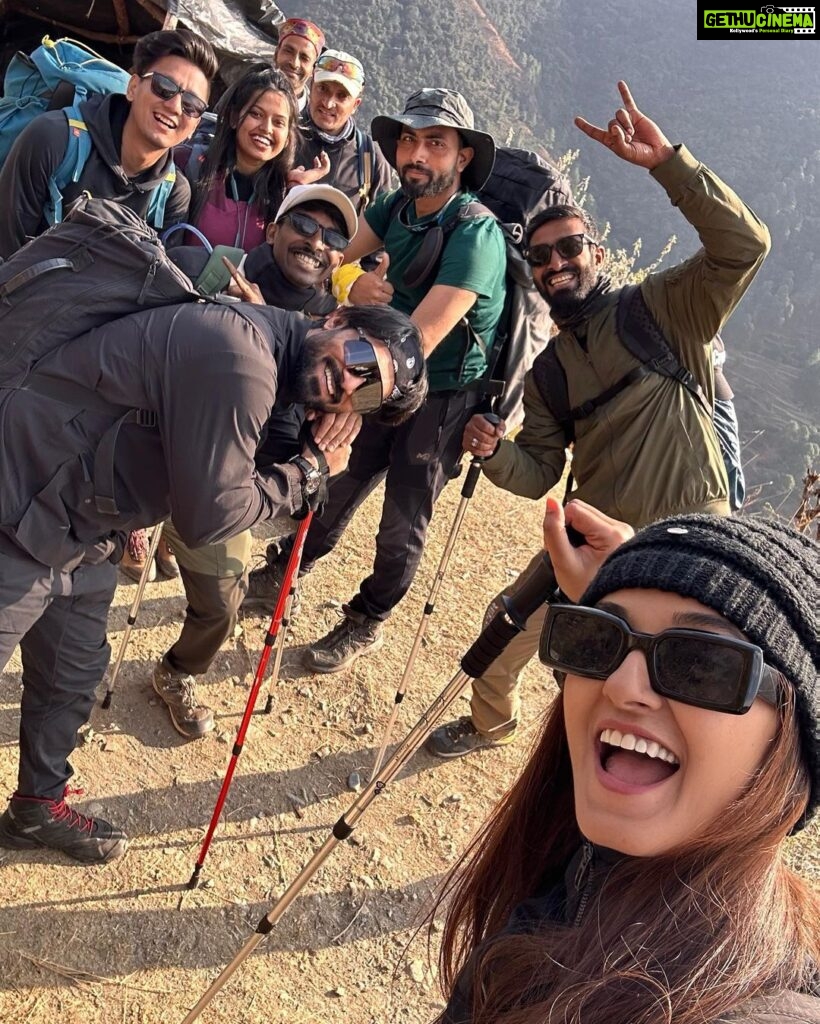 Shakti Mohan Instagram - An unforgettable trip 🏔️ Learnt to live in the wild 🌳🐾 Experienced what’s it like to live without network, electricity, washroom and for the very first time slept in sleeping bags 👀🏕️ It felt absolutely scary at first 🥶 but I slowly tried to adapt and had such a blissful time 💫 All thanks to @salmanyusuffkhan who organised this beautiful experience ✨ Super duper grateful for this 🙏🏻 Had the best company @saudkhan83 @aamiryusufkhan 🍃 Thanks to captain Geelani & his team ✌🏼 📸@ronnie.patiyal