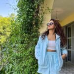 Shakti Mohan Instagram - as you start to walk on the way, the way appears rumi