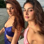 Shakti Mohan Instagram – photo dump 🏝️
#throwback #superhappy