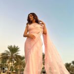 Shakti Mohan Instagram - Saree not sarry 🤓 Tried wearing saree by myself for the first time… couldn’t walk 🤷🏻‍♀️ Thanks to the girls on the beach who came to my rescue and fixed it 🥻😅 📷 @ruheedosani @muktimohan Styled by @isolatednee Assisted by @styling_by_shruti @shraddha.dange Outfit @madsamtinzin Ring @soranamjewels