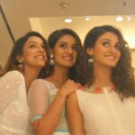 Shakti Mohan Instagram - Meri Raksha ke bandhan 😌 #togetherforlife 🧿 Tied by destiny, bound by love 🌸 #sisterhood #strongertogether