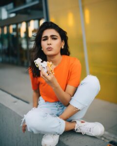 Shalini Pandey Instagram - Food and I picture well together (I think)