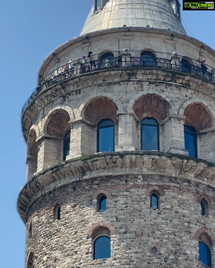 Shalini Pandey Instagram - It’s ME for YOU 🤷🏽‍♀️🍦👧🏽🌪️🐺🦋🧙‍♀️🧚🏽‍♀️🌻💭🍊😬✌🏽😊🌻☕️ Galata Tower Istanbul