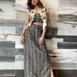 Shamita Shetty Instagram - All Glammed up ✨ 🙆‍♀️ 👗: @payalsinghal ❤️ Jewellery : @urbanthesaurus_jewellery @ascend.rohank . . . . . #glam #ootd #eventdiaries #love #gratitude