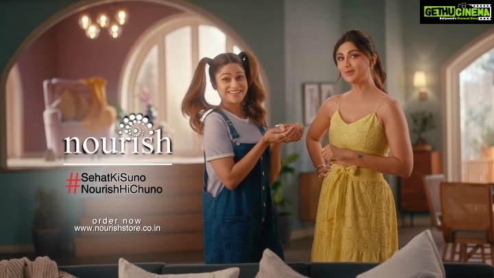 Shamita Shetty Instagram - Nourish dry fruits 🦋❤️🙆‍♀️ @theshilpashetty #sehatkisunonourishhichuno #dryfruits #munkiandtunki #sisters #fun #love #nutrition #healthyfood