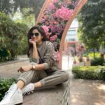 Shamita Shetty Instagram – Live life in full bloom 🌸🦋❤️ 

#love #live #gratitude #nature #flowers #peace #lifeisbeautiful