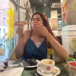 Shamita Shetty Instagram – Life is yum! ❤️🦋 

#eclairs #coffee #yummy #lifeisgood #theitalianlife #rome #traveldiaries