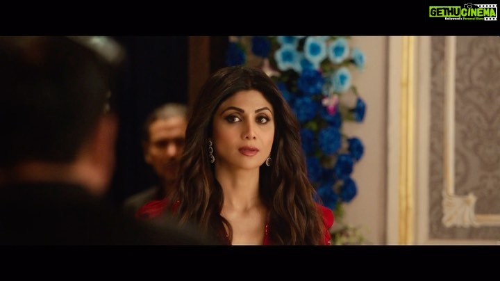 Shamita Shetty Instagram - Such a beautiful film! Cant wait for u guys to watch it ! @theshilpashetty Watch #sukhee in the theatres on 22 nd September ❤️