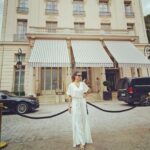 Shamlee Instagram – Lose your grip and slip into the ………..?