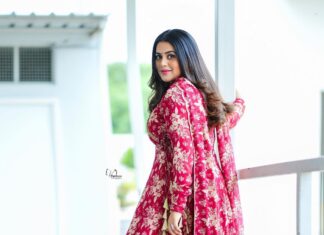 Shamna Kasim Instagram - The most beautiful thing that u can wear is confidence…. Costume: @riti_boutique Pics: @v_capturesphotography Hairstylist: @hairartistpoojagupta Personal staff: @pranay_kohli @etvtelugu2708 @etvwin #dheepremierleague #lovemyjob 🧿