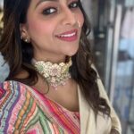 Shamna Kasim Instagram - Dubai Onam with @jbs_group_of_companies @shamnakasim @dr.shanid_asifali #BB5Family❤️🌸🌼 @rahiman_reneesha @nadira_mehrin_official @junaiz.vp @vishnu.joshiii @cerena.ann @aniyan_midhun @k_s_maneesha @anjuzrosh_official @sagarsurya__ @rjvysakh @rjsamira @humam_alhadi_ @shafi Dubai, United Arab Emirates